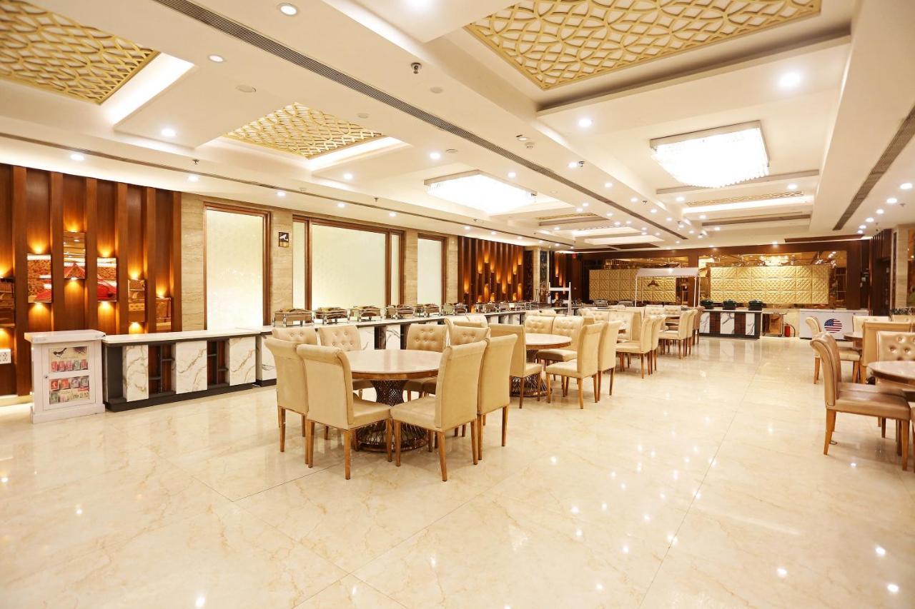 Capital O Green Palms Near Jhilmil Metro Station Hotel New Delhi Bagian luar foto